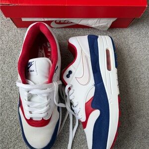 Nike Air Max Tricolor Sneakers